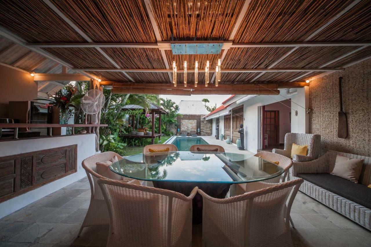 Coco Poco Villa Seminyak Exterior photo